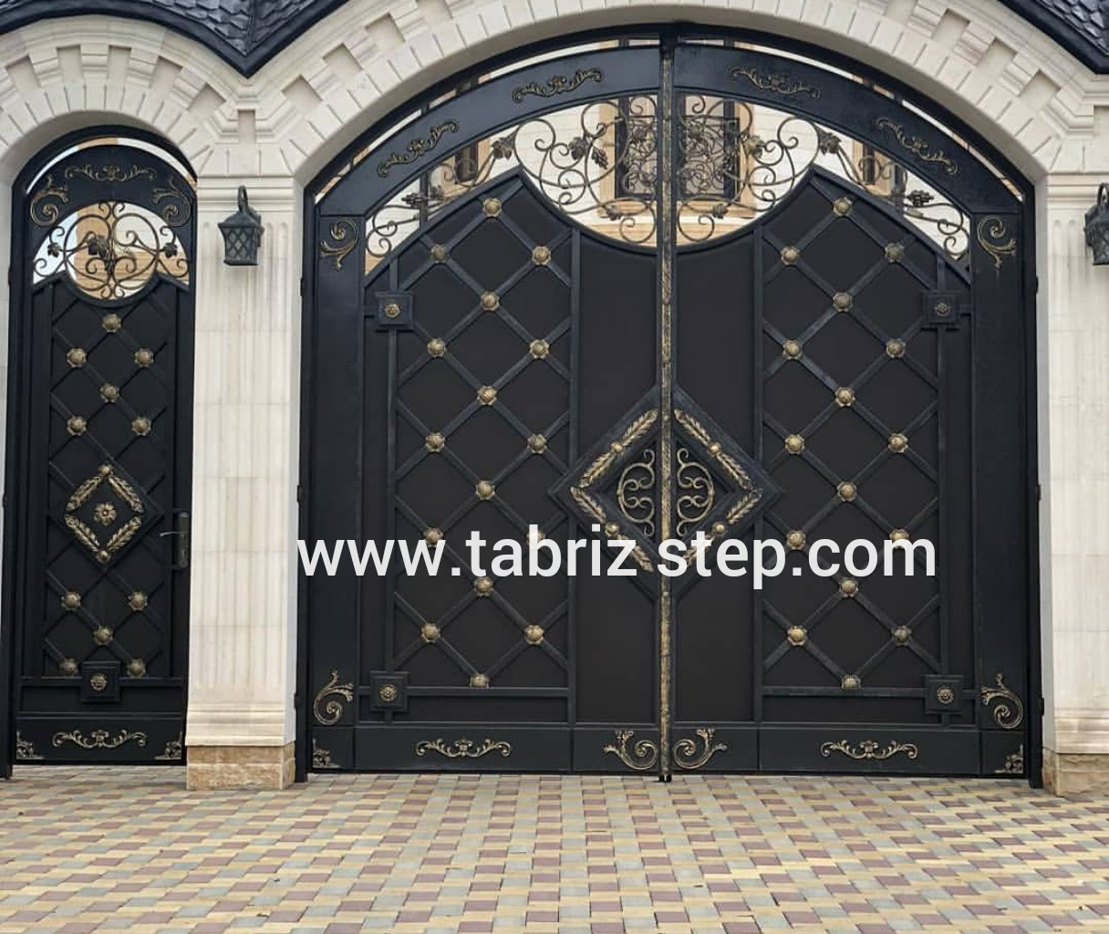 درب حیاط