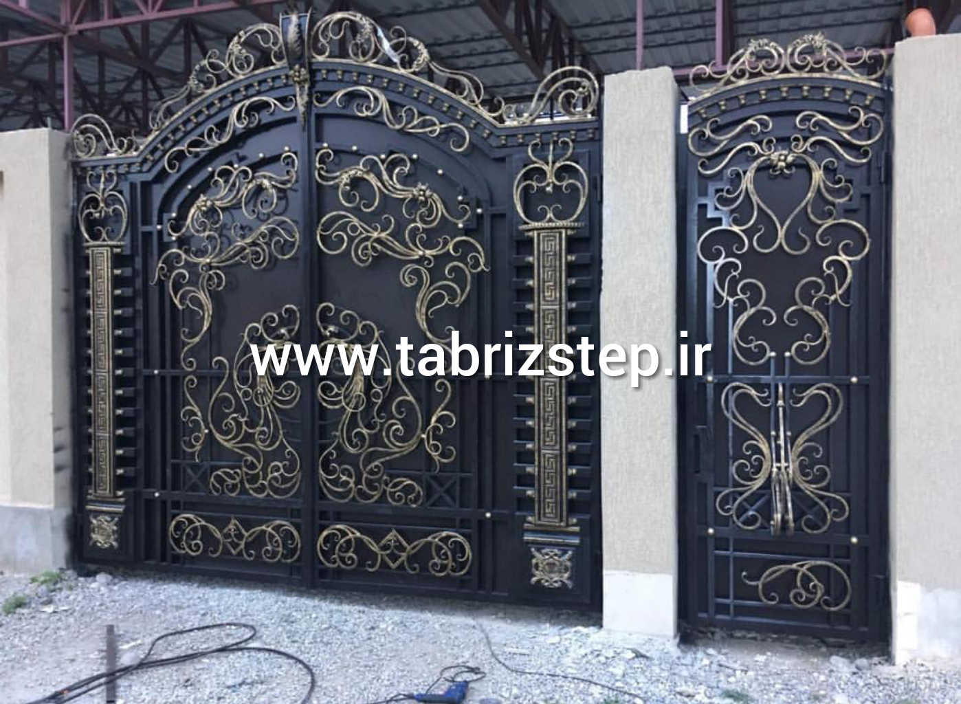 درب فرفورژه حیاط